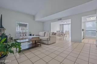 More Details about MLS # 6934110 : 15407 N 2ND STREET