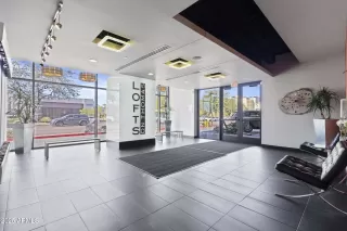 Photo #1: 6934377 Listing