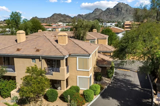 MLS: 6934411 Condo For Sale