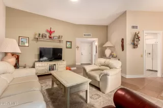 Photo #4: 6934592 Listing 