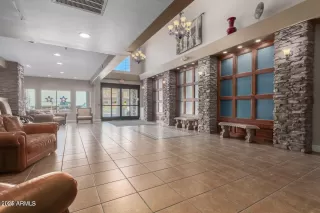 Photo #5: 6934603 Listing 