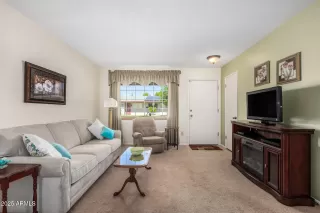 Photo #3: 6934639 Listing