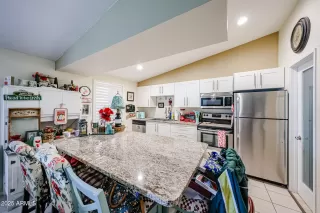 Photo #2: 6934746 Listing