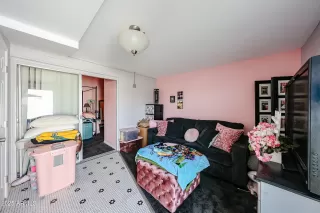 Photo #5: 6934746 Listing