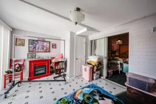 Photo #6: 6934746 Listing