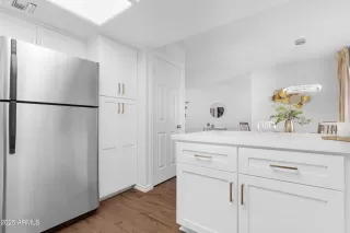 Photo #5: 6934774 Listing 