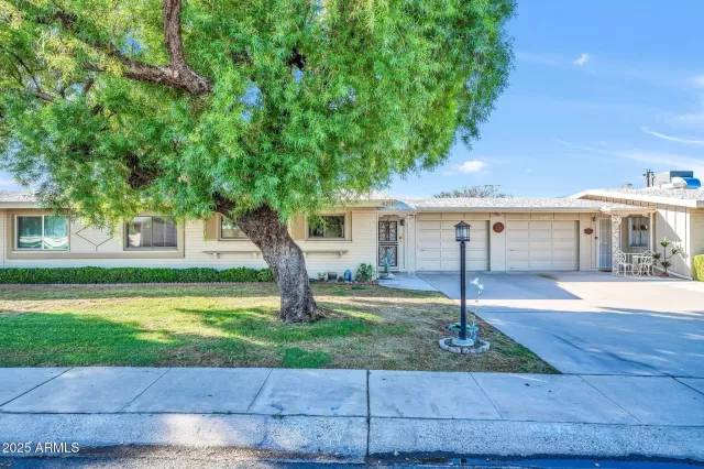 MLS: 6934882 Condo For Sale