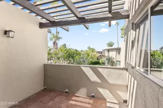 Photo #2: 6934912 Listing