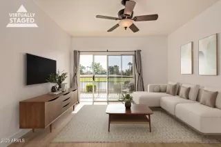 Photo #3: 6934975 Listing