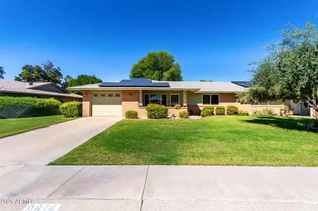 MLS: 6935101 Condo For Sale