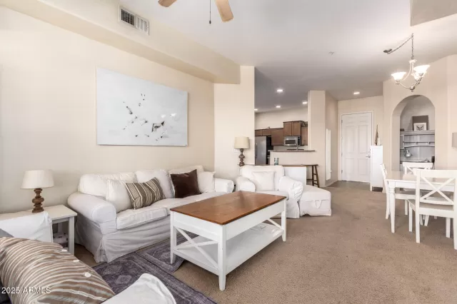 MLS: 6935168 Condo For Sale