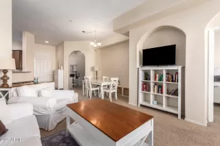 Photo #3: 6935168 Listing 