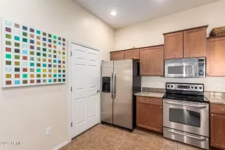 Photo #6: 6935168 Listing 