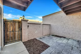 Photo #4: 6935217 Listing