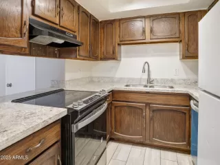 Photo #3: 6935245 Listing