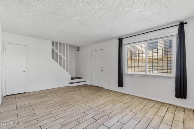 MLS: 6935248 Condo For Sale