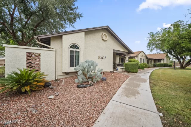 MLS: 6935456 Condo For Sale