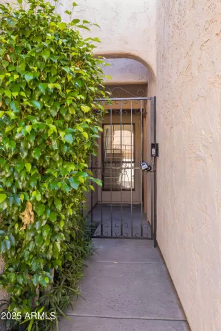 Photo #3: 6935623 Listing