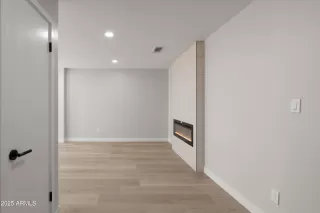 Photo #6: 6935623 Listing