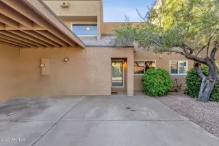 Photo #5: 6935640 Listing 