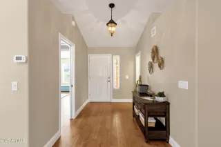 Photo #6: 6935756 Listing 