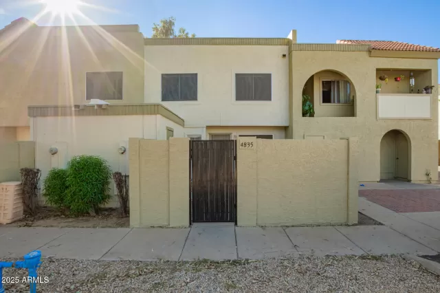MLS: 6935991 Condo For Sale