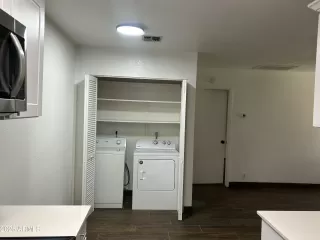 Photo #4: 6936066 Listing 