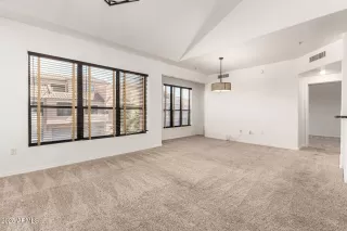 Photo #2: 6936117 Listing 
