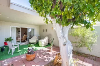 Photo #4: 6936156 Listing 