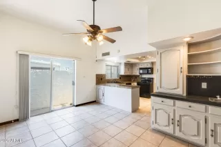 Photo #5: 6936168 Listing 