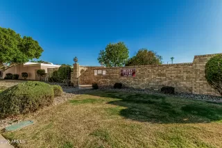 Photo #1: 6936242 Listing 