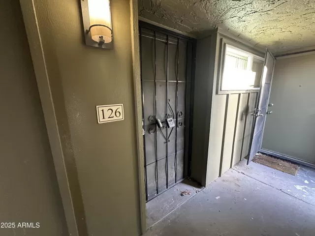 MLS: 6936301 Condo For Sale