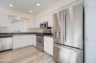 Photo #1: 6936363 Listing 