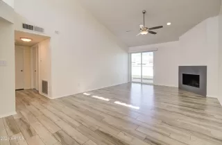 Photo #6: 6936363 Listing 