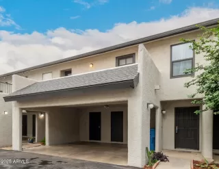 Photo #2: 6936395 Listing