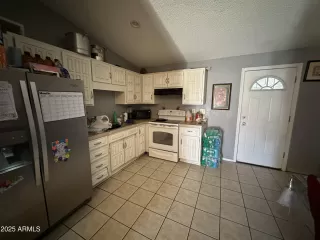Photo #1: 6936704 Listing 
