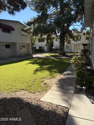Photo #2: 6936767 Listing 