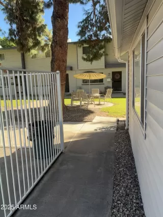 Photo #4: 6936767 Listing 