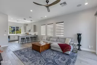 Photo #2: 6936784 Listing 