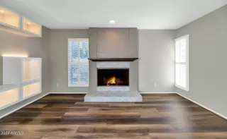 Photo #3: 6936905 Listing