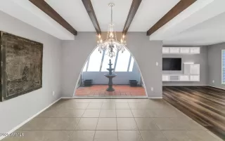 Photo #6: 6936905 Listing