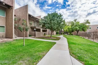 Photo #4: 6937103 Listing 