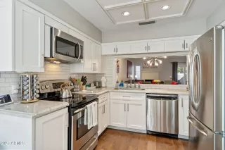 Photo #2: 6937290 Listing
