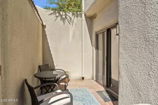Photo #6: 6937290 Listing