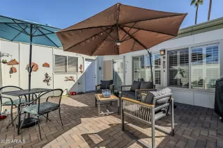 Photo #4: 6937357 Listing 