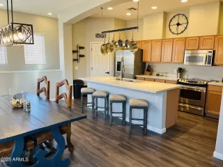 Photo #1: 6937386 Listing