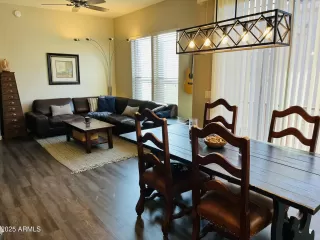 Photo #3: 6937386 Listing