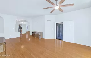 Photo #6: 6937524 Listing 
