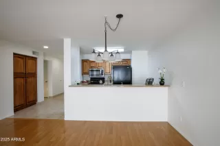 Photo #3: 6937542 Listing 