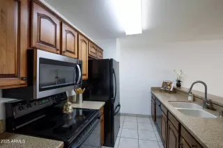 Photo #5: 6937542 Listing 